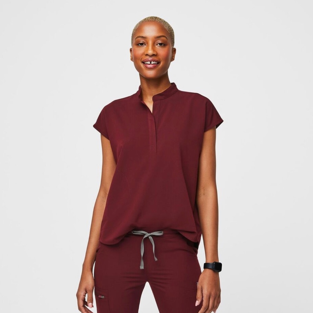 Figs Burgundy Scrub Top L